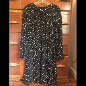 Ann Taylor Loft Black and White Tie Neck Dress: 4